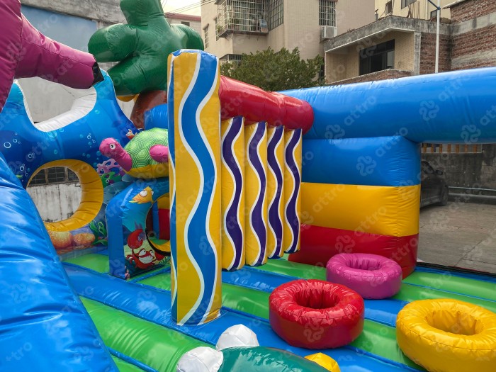 Надувной батут "Подводный мир" 19*9*8 м