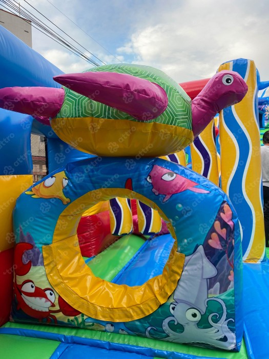 Надувной батут "Подводный мир" 19*9*8 м