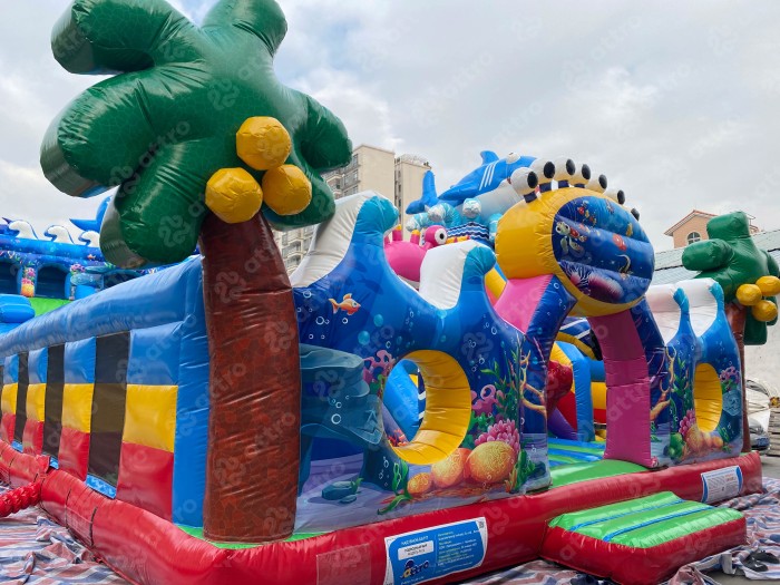Надувной батут "Подводный мир" 19*9*8 м