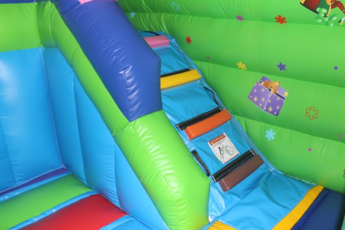 Надувной батут «Праздник», размер 4,5*3,5*2,9 м