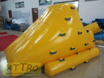 Надувной водный айсберг 3,5*2,3*2,1 м