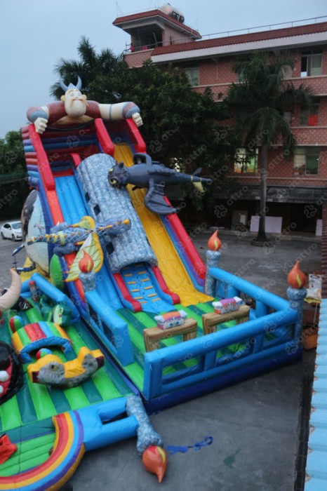 Надувной батут «Как приручить дракона» 18*13*11,5 м