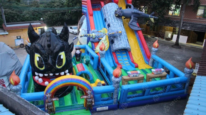 Надувной батут «Как приручить дракона» 18*13*11,5 м