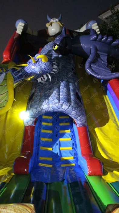 Надувной батут «Как приручить дракона» 18*13*11,5 м