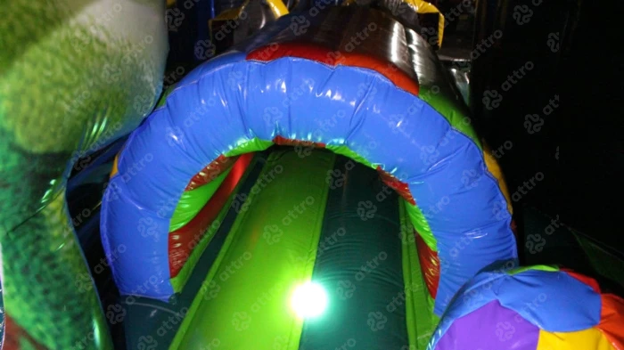 Надувной батут «Как приручить дракона» 18*13*11,5 м