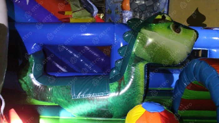 Надувной батут «Как приручить дракона» 18*13*11,5 м