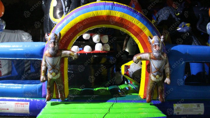 Надувной батут «Как приручить дракона» 18*13*11,5 м