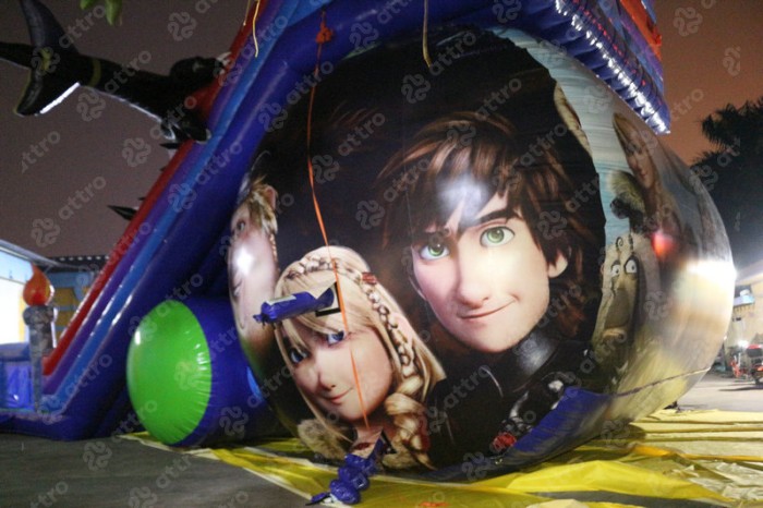 Надувной батут «Как приручить дракона» 18*13*11,5 м