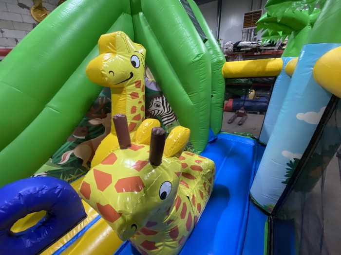 Надувная горка "Джуманджи" 7*4*3,5 м