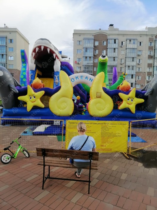 Надувная горка "Морская сказка" 10*10*8 м Б/У