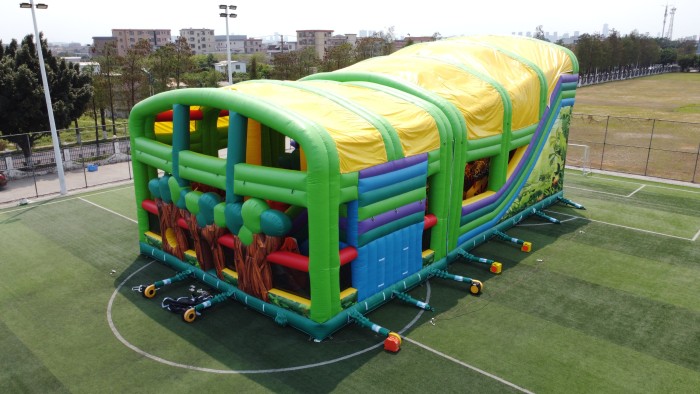 Надувной батут "Сказочный лес" 22*12*10 м