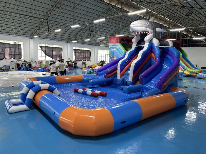 Надувной аквапарк "Акула" 8*7*4,3 м