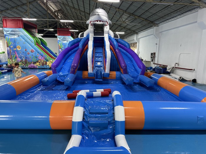 Надувной аквапарк "Акула" 8*7*4,3 м