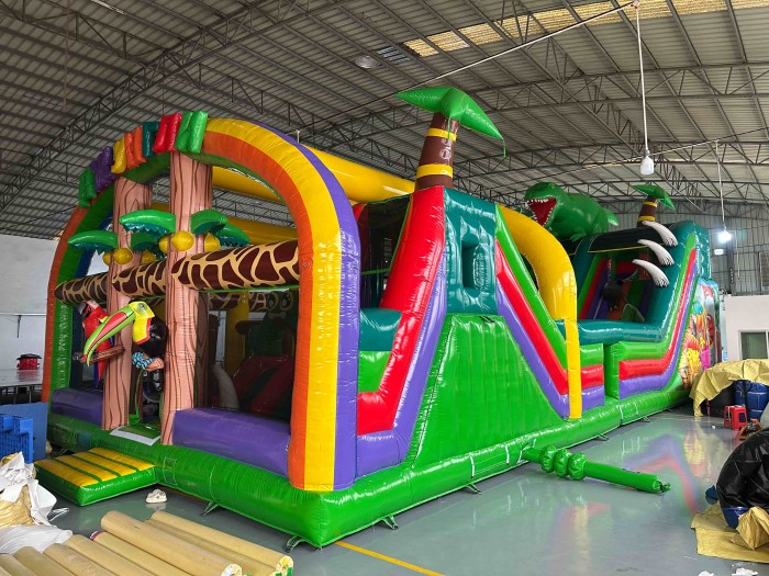 Надувной батут «Остров Динозавров» 19*9*8,2 м 