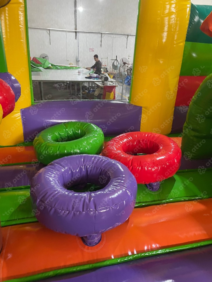 Надувной батут «Остров Динозавров» 19*9*8,2 м 