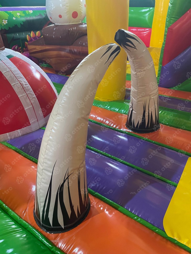 Надувной батут «Остров Динозавров» 19*9*8,2 м 