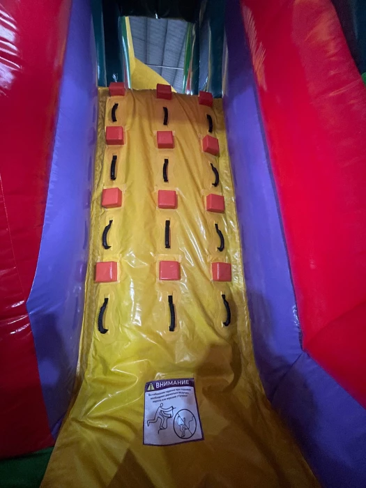 Надувной батут «Остров Динозавров» 19*9*8,2 м 