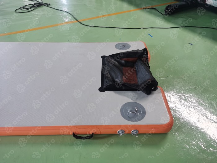 Надувная водная дорожка (с лесенкой) размер 5,5*1,5*0,1 м