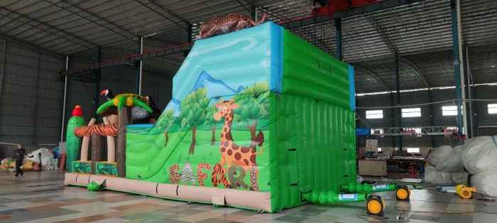 Надувная горка "Сафари" 10*6*5,5 м