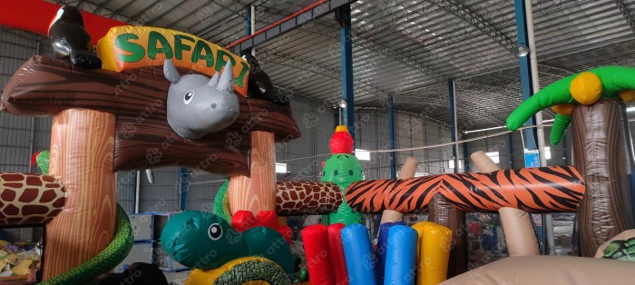 Надувная горка "Сафари" 10*6*5,5 м