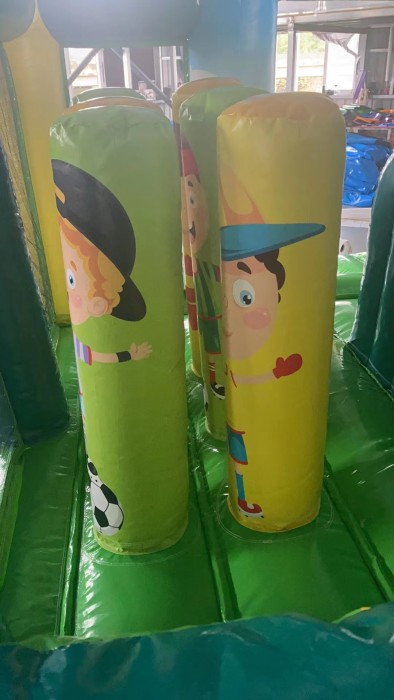 Надувная горка "Спортикус" 12*4,3*7 м (из одной части)