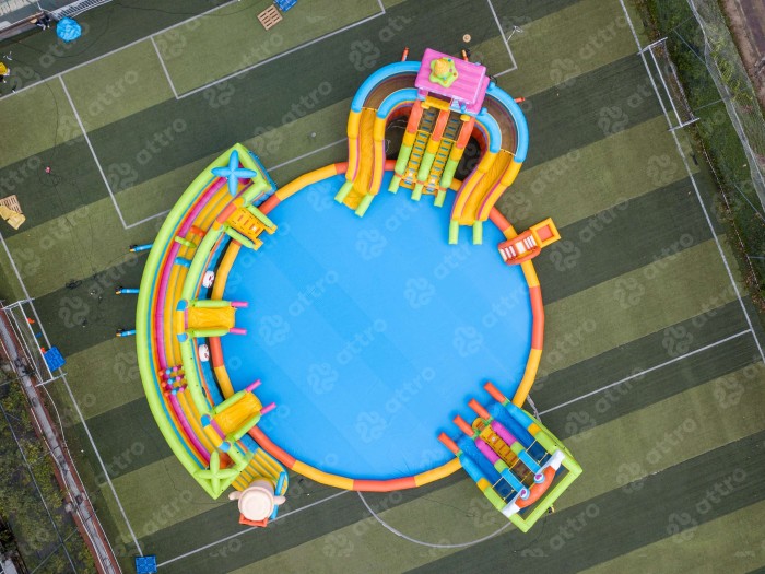 Надувной аквапарк "Веселые каникулы" 26,5*26,5*9,4 м