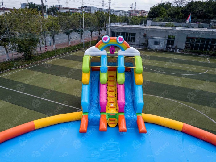 Надувной аквапарк "Веселые каникулы" 26,5*26,5*9,4 м