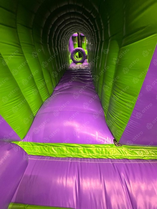 Надувная горка "Парк монстров" 18*8*5,4 м  Б/У