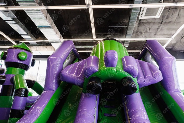 Надувная горка "Парк космоса" 18*12*5,4 м  Б/У 