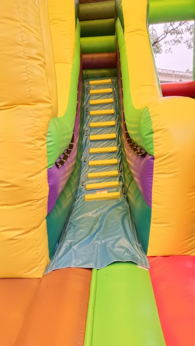 Надувная горка "Сказочный лес" 24*10*7,5м