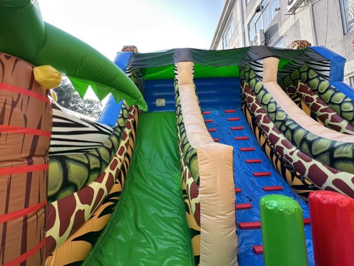 Надувная горка "Сафари" 8*7*5,8 м