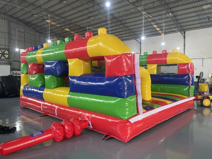 Надувная горка "Конструктор" зима/лето, 12*5*7,6 м 