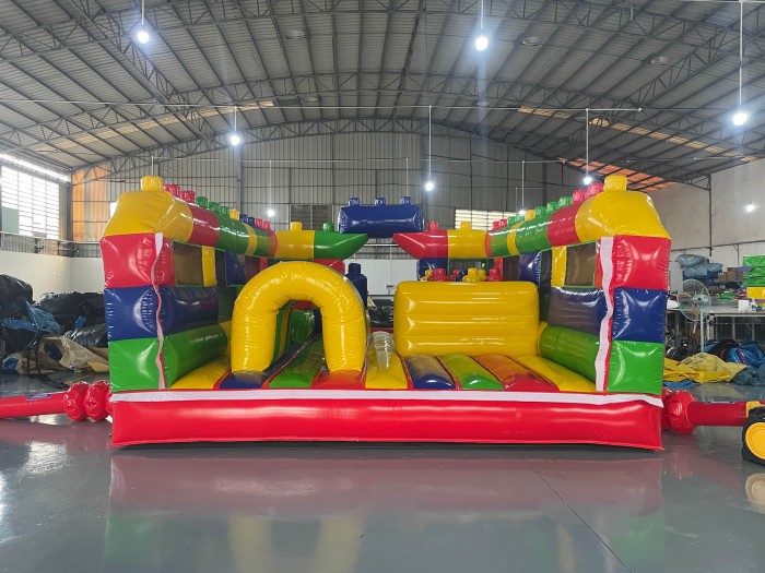 Надувная горка "Конструктор" зима/лето, 12*5*7,6 м 