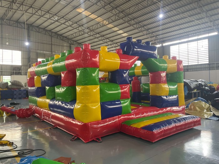 Надувная горка "Конструктор" зима/лето, 12*5*7,6 м 