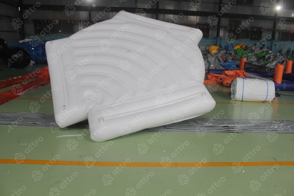 Надувной аквапарк 