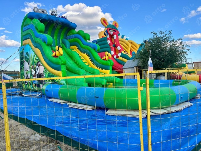 Надувной аквапарк"Амазонка" 13*7*7 м Б/У