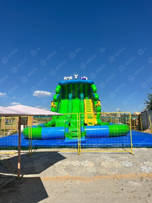 Надувной аквапарк"Амазонка" 13*7*7 м Б/У