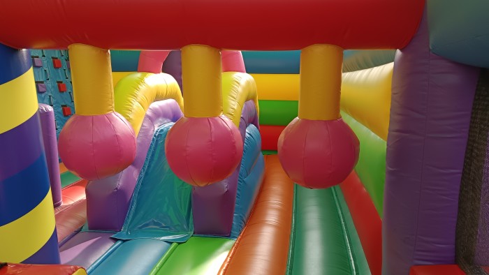 Надувная горка "Радуга" 11*11*9,1 м