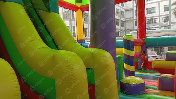 Надувная горка "Радуга" 11*11*9,1 м