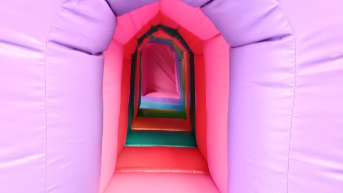 Надувная горка "Радуга" 11*11*9,1 м