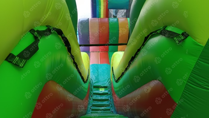 Надувная горка "Радуга" 11*11*9,1 м