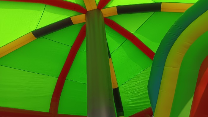 Надувная горка "Радуга" 11*11*9,1 м