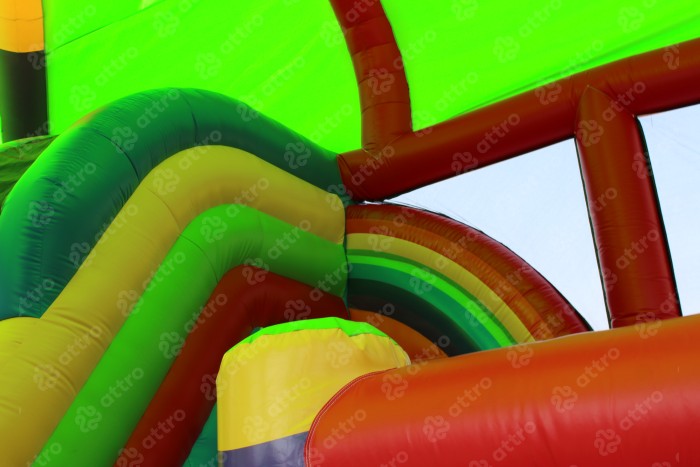 Надувная горка "Радуга" 11*11*9,1 м