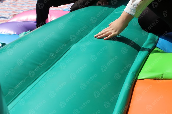 Надувная горка "Радуга" 11*11*9,1 м