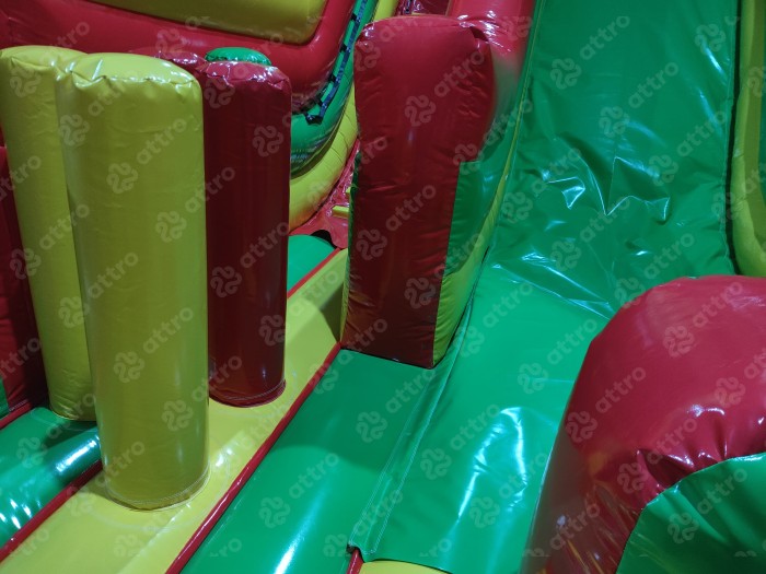 Надувная горка "Спортикус" красный 12*4,3*7 м