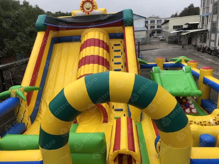 Надувная горка"Мульти-Сафари-крокодил" 11*10*7 м