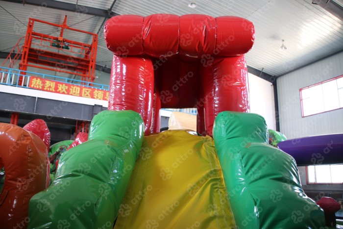 Надувной батут "Лесной дворик" 5,5*5,3*3,5 м