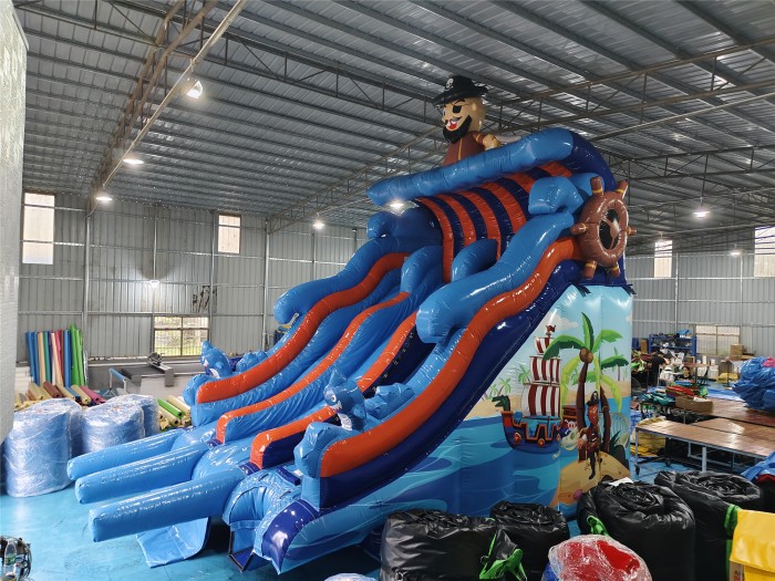 Надувной аквапарк "Пираты на волнах" 13*7*7,7 м 