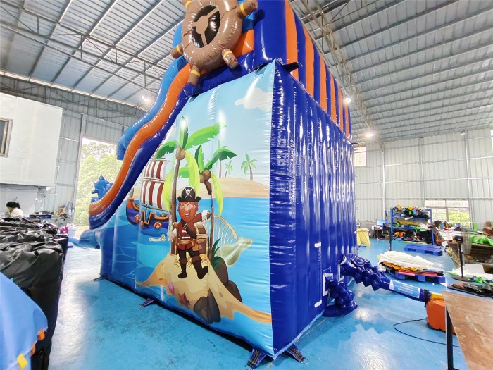 Надувной аквапарк "Пираты на волнах" 13*7*7,7 м 
