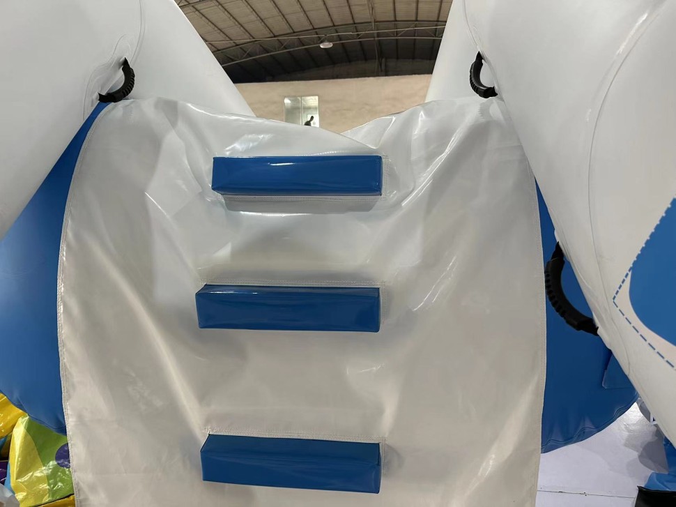 Надувная водная горка 